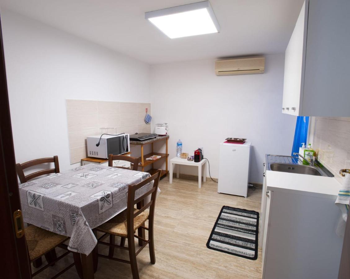 Appartamento Sul Mare Su Forti Exterior photo