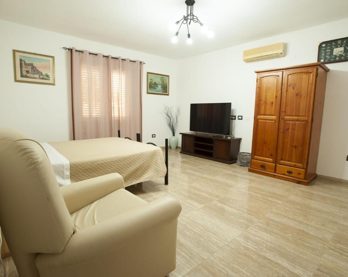 Appartamento Sul Mare Su Forti Exterior photo